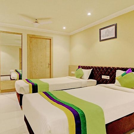 แฟ็บ โฮเต็ล เอเอสแอล Hotel โกลกาตา ภายนอก รูปภาพ