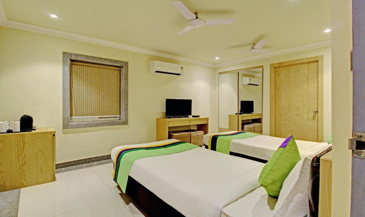 แฟ็บ โฮเต็ล เอเอสแอล Hotel โกลกาตา ภายนอก รูปภาพ